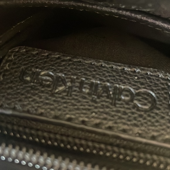 Calvin Klein Black Crossbody. Or clutch. Excellent condition. Work or travel - Picture 6 of 8